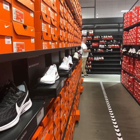 nike batavia stad reserveren|Nike .